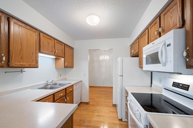 3708 Gershwin Ln N, Saint Paul, MN 55128 - photo 7