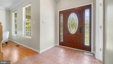 722 Rustling Leaf Ct, Sykesville, MD 21784 - photo 3