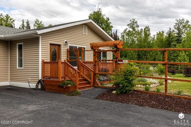 18-web-or-mls-5703 W Alta Cir (2 of 40)
