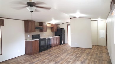 808 W Martin Luther King Blvd, Willis, TX 77378 - photo 4