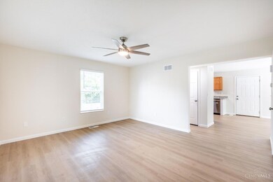 1402 Regent Ave, Cincinnati, OH 45237 - photo 5