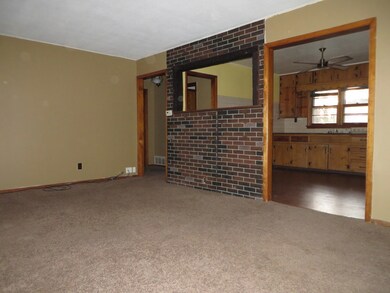 891 Elm Place, Princeton, IL 61356 - photo 5