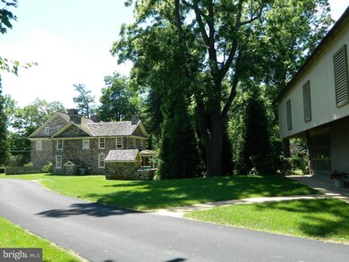 2049 Waynesborough Rd, Paoli, PA 19301 - photo 3