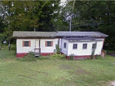 32 Labrecque St, Lincoln, NH 03251 - photo 2