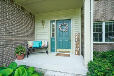 12244 Quarry Ct, Fishers, IN 46037 - photo 4