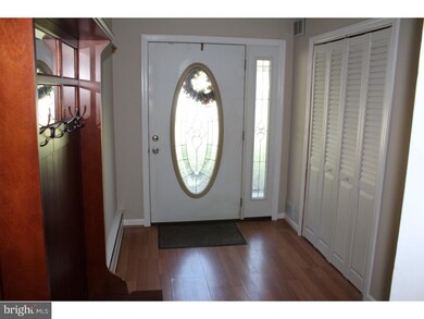 2009 Wildwood Dr, Wilmington, DE 19805 - photo 2