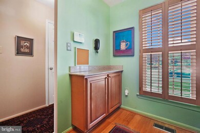 6535 Brick Hearth Ct, Alexandria, VA 22306 - photo 6