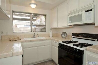 Light Brigt open Kitchen