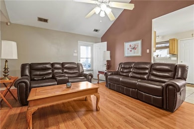 1326 Franklin St, Mandeville, LA 70448 - photo 3