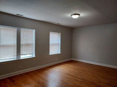 6319 N Sacramento Ave unit 3E, Chicago, IL 60659 - photo 3