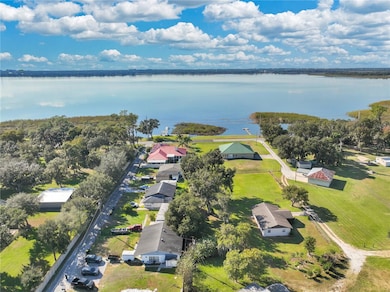 2330 Wydine Dr, Lakeland, FL 33801 - photo 4