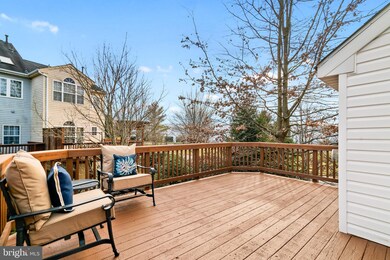 21205 Owls Nest Cir, Germantown, MD 20876 - photo 3