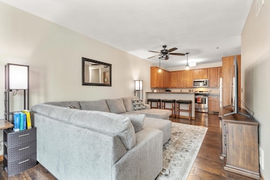 812 Timber Ridge Ct unit 10, Waukesha, WI 53189 - photo 6