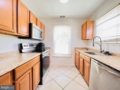 7728 Nalley Ct, Hyattsville, MD 20785 - photo 7