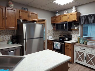 Freshly updated with new stainless steel appliance