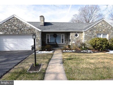 44 Clayton Ave, Reading, PA 19610 - photo 2