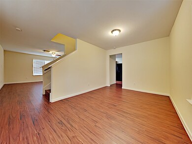 8611 Twillingate Ln, Houston, TX 77040 - photo 3