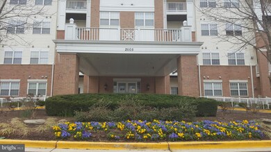 2605 Chapel Lake Dr unit 401, Gambrills, MD 21054 - photo 2