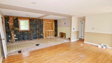 Kitchen and LVR opened for new plan