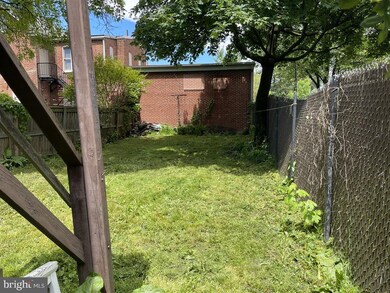 73 W South St, Chambersburg, PA 17201 - photo 6