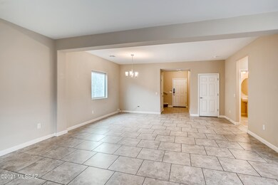 7-232415607-08 Living Room