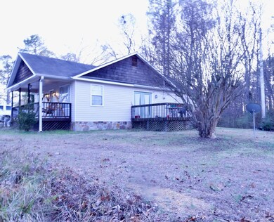 1043 Newtown Creek Rd NE, Calhoun, GA 30701 - photo 2