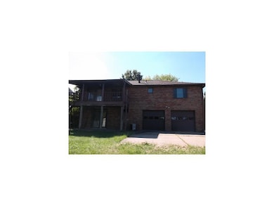 Exterior Back. Exterior Rear