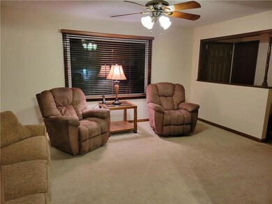 6643 Larsen Ln, Shawnee, KS 66203 - photo 5