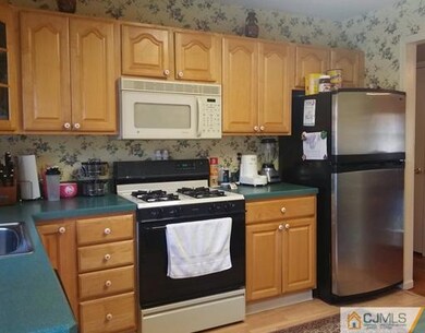 74 Clifton St, Edison, NJ 08817 - photo 4