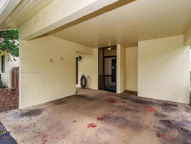 16233 Laurel Dr unit 17, Weston, FL 33326 - photo 4