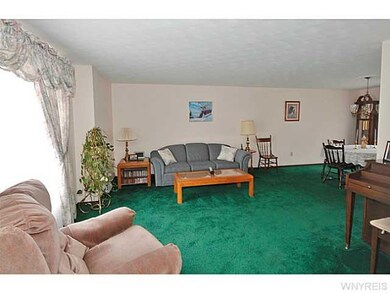 974 Castlebar Dr, North Tonawanda, NY 14120 - photo 4