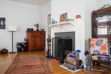 186 Winchester St unit 1, Brookline, MA 02446 - photo 4