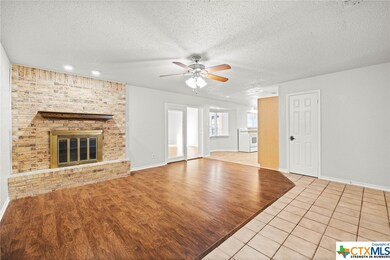 1606 Phyllis Dr, Copperas Cove, TX 76522 - photo 6