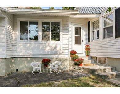 630 Hildreth St, Dracut, MA 01826 - photo 2