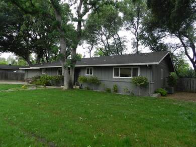 578 Julie Way, Redding, CA 96002 - photo 4