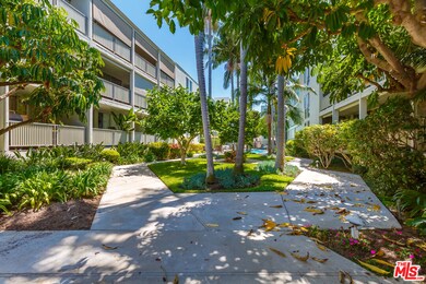 848 N Kings Rd unit 208, West Hollywood, CA 90069 - photo 5