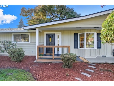 255 Macarthur St, Saint Helens, OR 97051 - photo 3