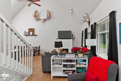 04-Living Room_IMG_9158