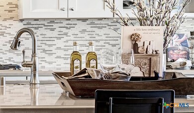 624 Seabiscuit Dr, Jarrell, TX 76537 - photo 2