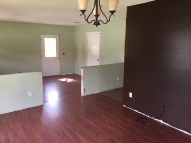 DEN/LIVING AREA
