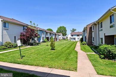 7525 Clemson Ct unit 63, Manassas, VA 20109 - photo 2