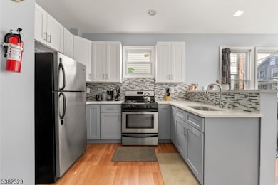 45 Blum St, Newark, NJ 07103 - photo 6