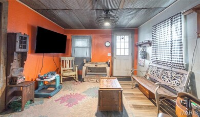 1320 Chestnut Ave, Cabool, MO 65689 - photo 6