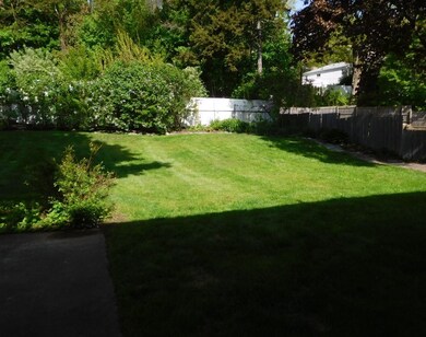 51 Portland St, Holyoke, MA 01040 - photo 6