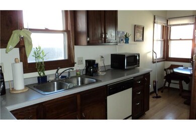 Kitchen. Newer Cabinets, Laminate Flooring
