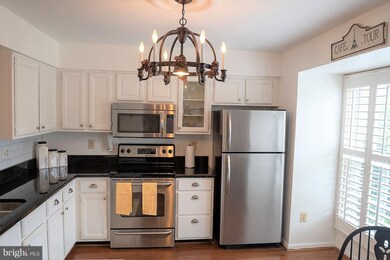 1039 Lake Shore Dr, Bowie, MD 20721 - photo 4