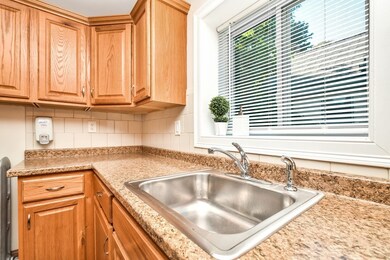 40 Waumbeck St, Dorchester, MA 02121 - photo 7