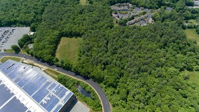 0 W 0 United Dr unit 72667767, West Bridgewater, MA 02379 - photo 4