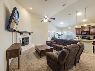 1221 Vaughna Dr, Weatherford, TX 76087 - photo 7