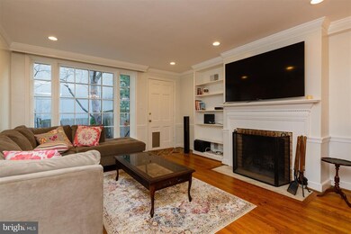 2422 I St NW, Washington, DC 20037 - photo 7